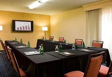 Courtyard Sacramento Airport Natomas Hotel